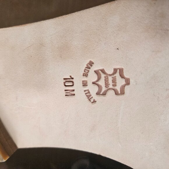 NWOT AKA Eddie Bauer Loafers - Picture 10 of 12